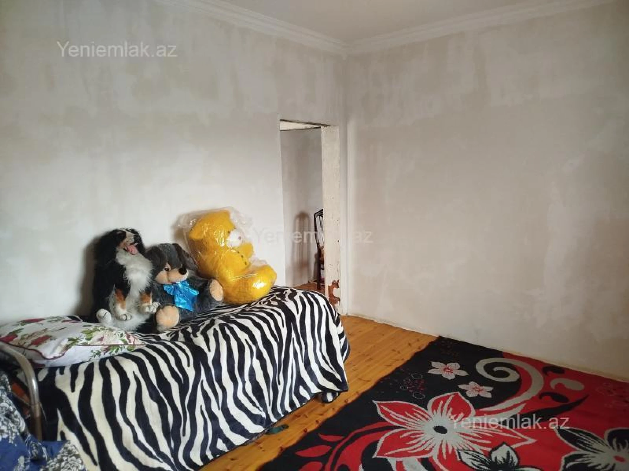 Satılır 5 otaqlı həyət evi 200 m²