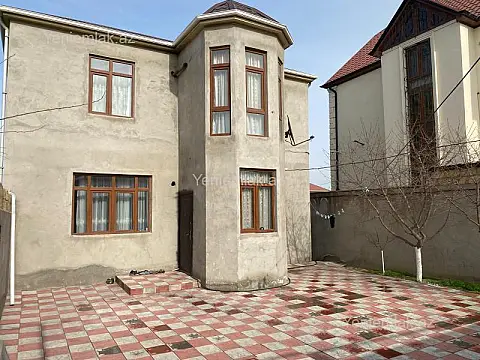 Satılır 5 otaqlı həyət evi 200 m²