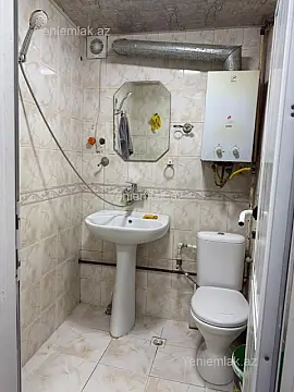 Satılır 1 otaqlı köhnə tikili 35 m²