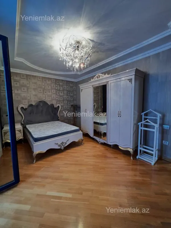 Satılır 4 otaqlı yeni tikili 191 m²