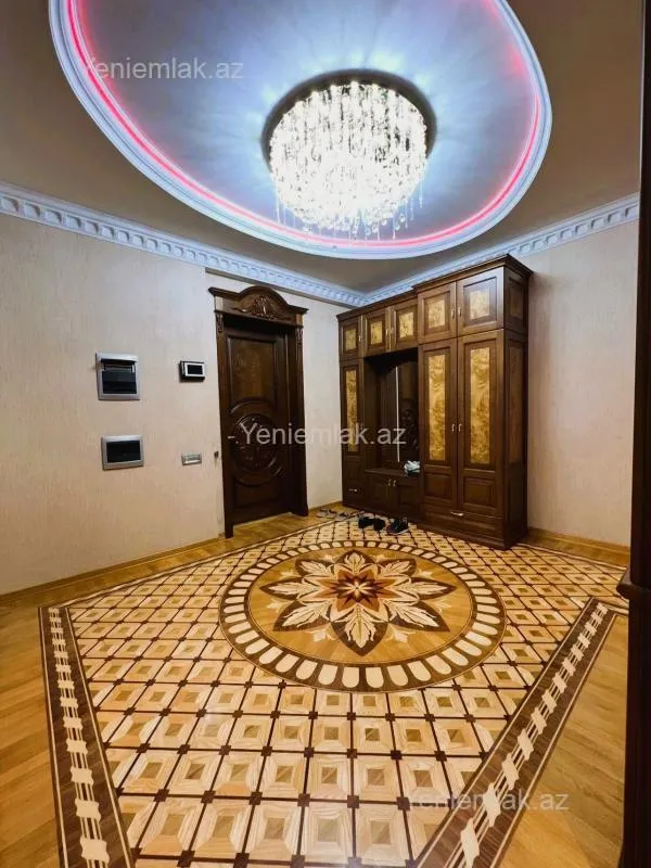 Satılır 4 otaqlı yeni tikili 191 m²