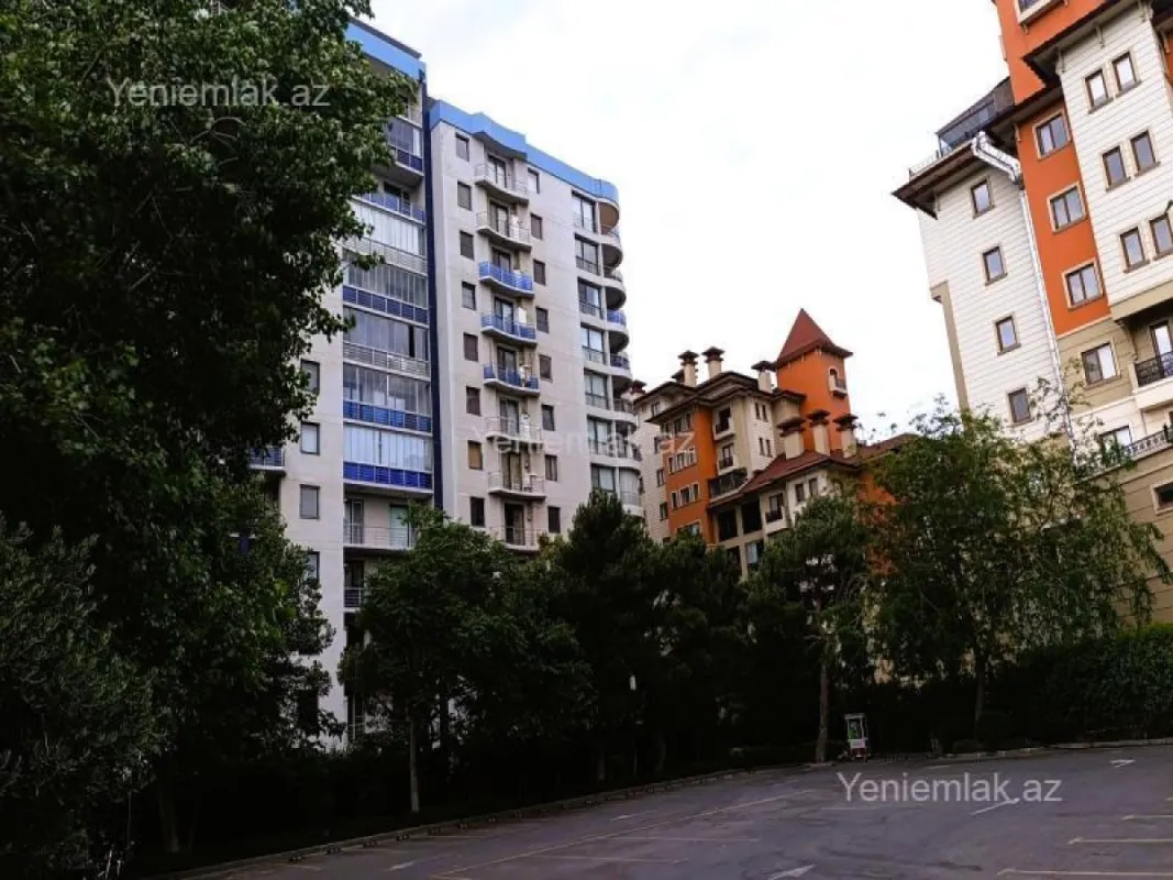 Satılır 4 otaqlı yeni tikili 191 m²