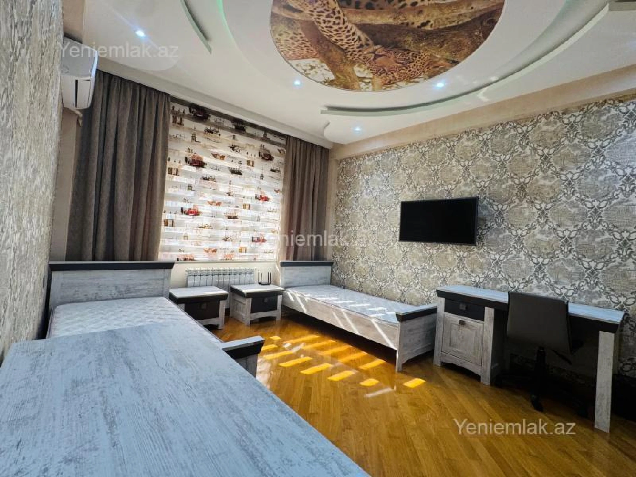 Satılır 3 otaqlı yeni tikili 140 m²