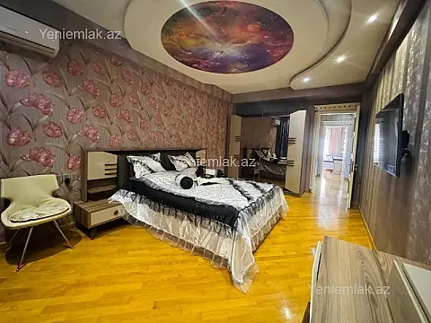 Satılır 3 otaqlı yeni tikili 140 m²