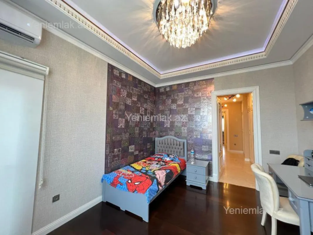 Satılır 5 otaqlı yeni tikili 285 m²