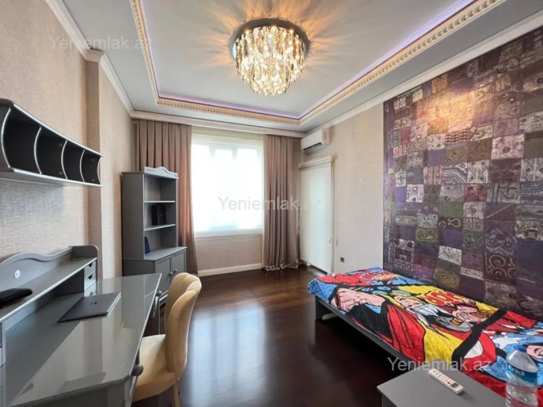 Satılır 5 otaqlı yeni tikili 285 m²