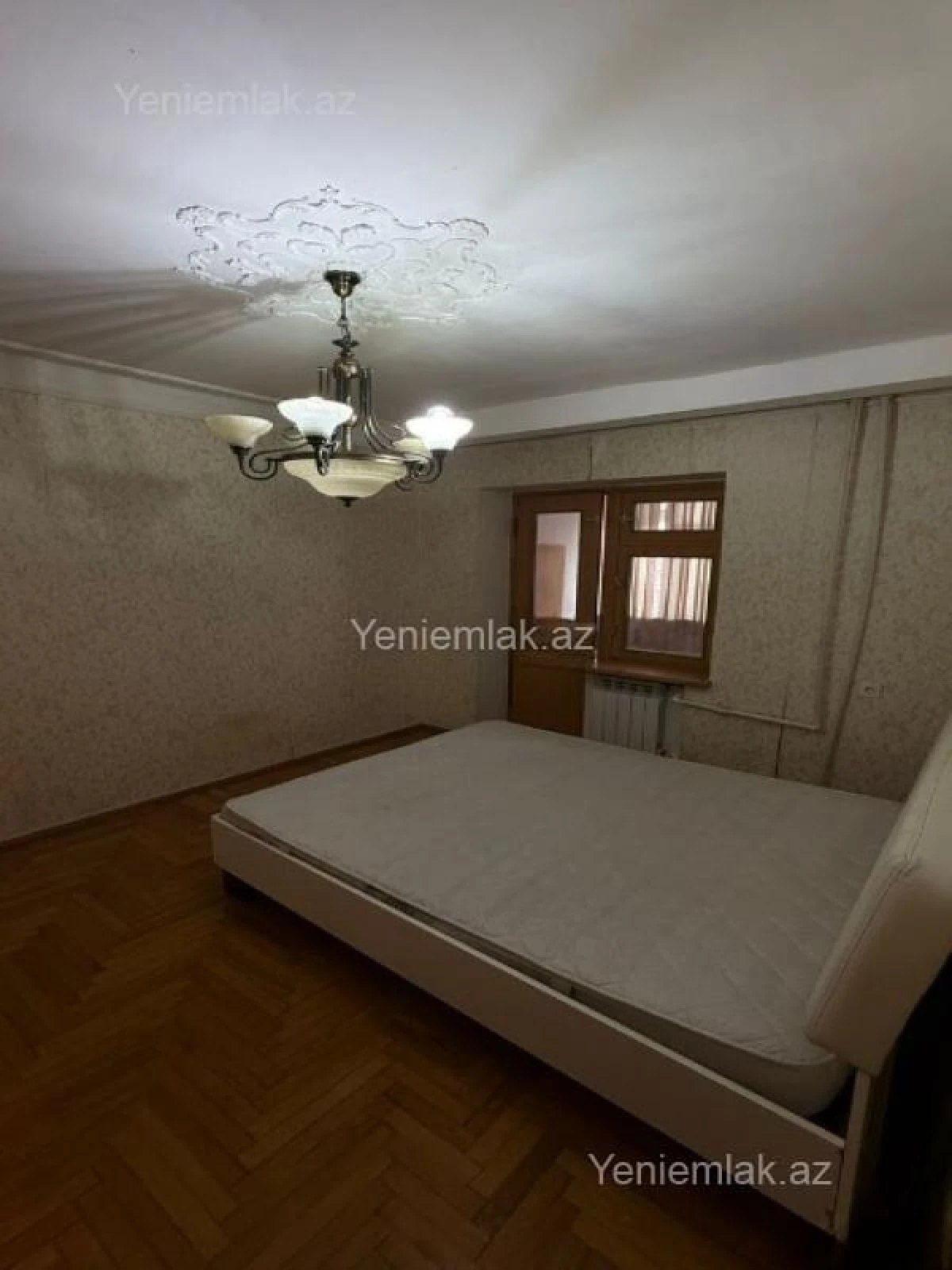 Satılır 2 otaqlı köhnə tikili 65 m²