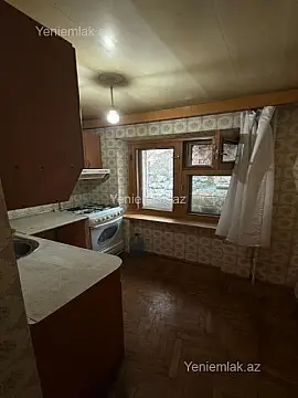 Satılır 2 otaqlı köhnə tikili 65 m²