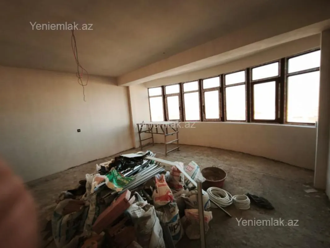 Satılır 3 otaqlı yeni tikili 190 m²