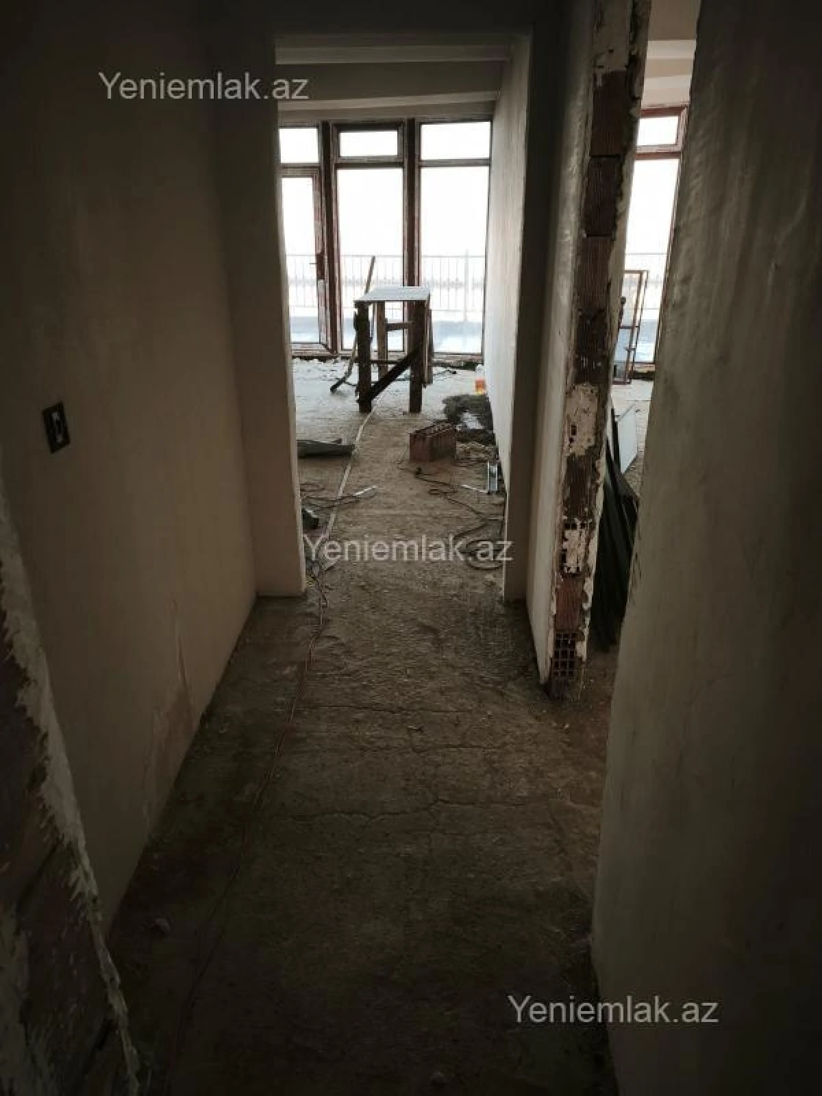 Satılır 3 otaqlı yeni tikili 190 m²