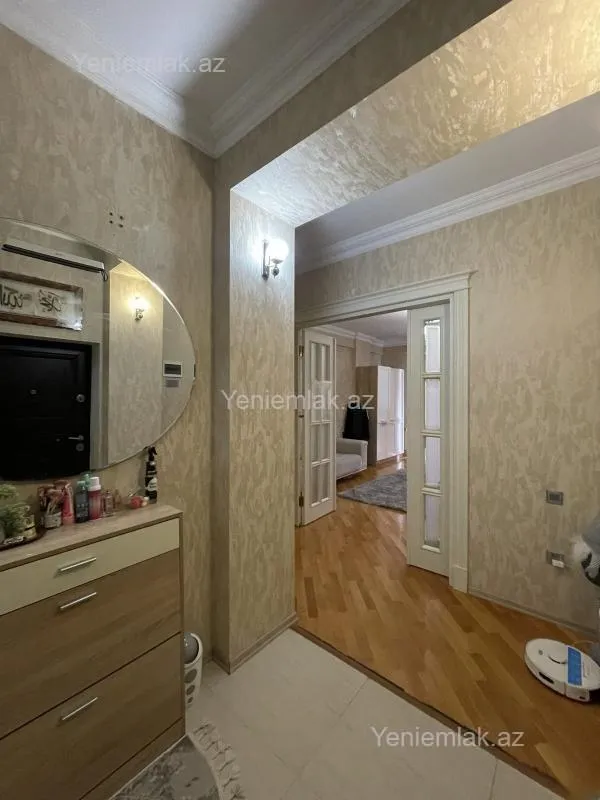Satılır 2 otaqlı yeni tikili 81 m²