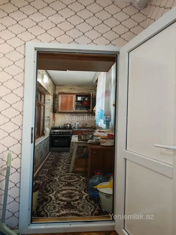 Satılır 2 otaqlı köhnə tikili 60 m²