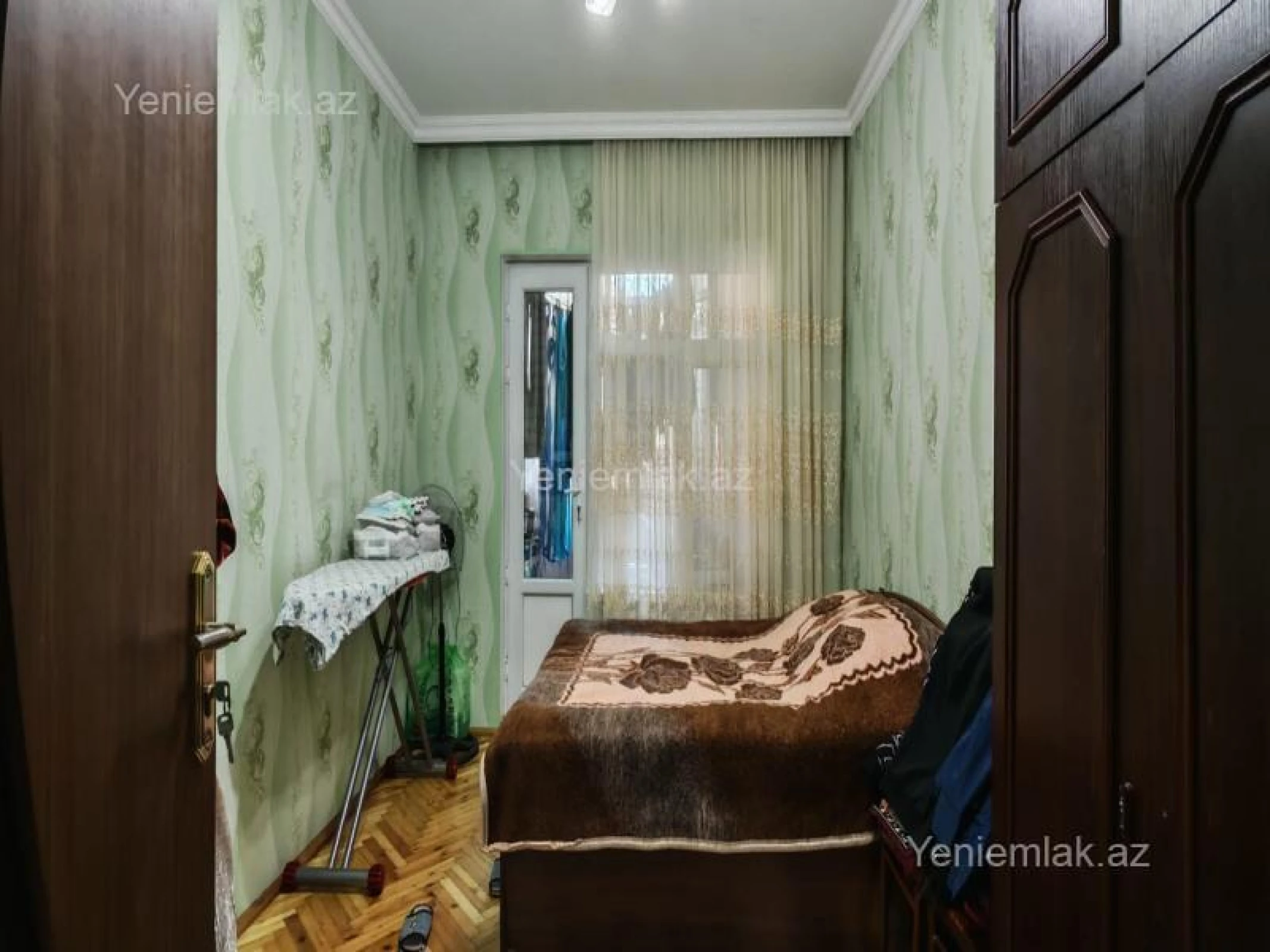 Satılır 2 otaqlı köhnə tikili 60 m²