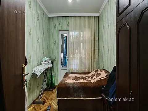 Satılır 2 otaqlı köhnə tikili 60 m²