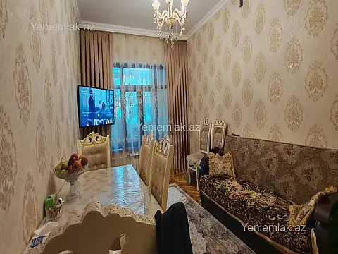 Satılır 2 otaqlı köhnə tikili 60 m²