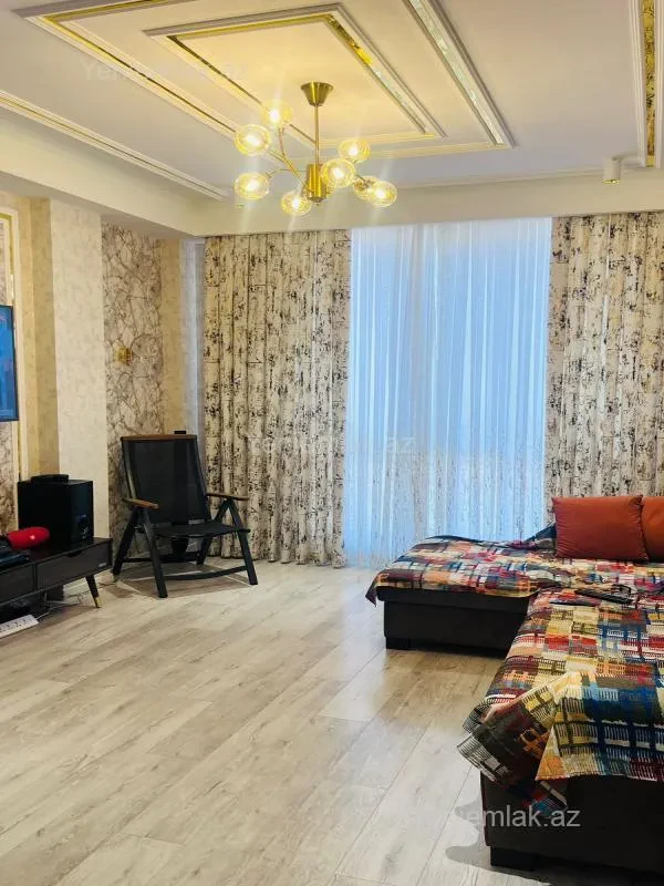 Satılır 2 otaqlı yeni tikili 72 m²