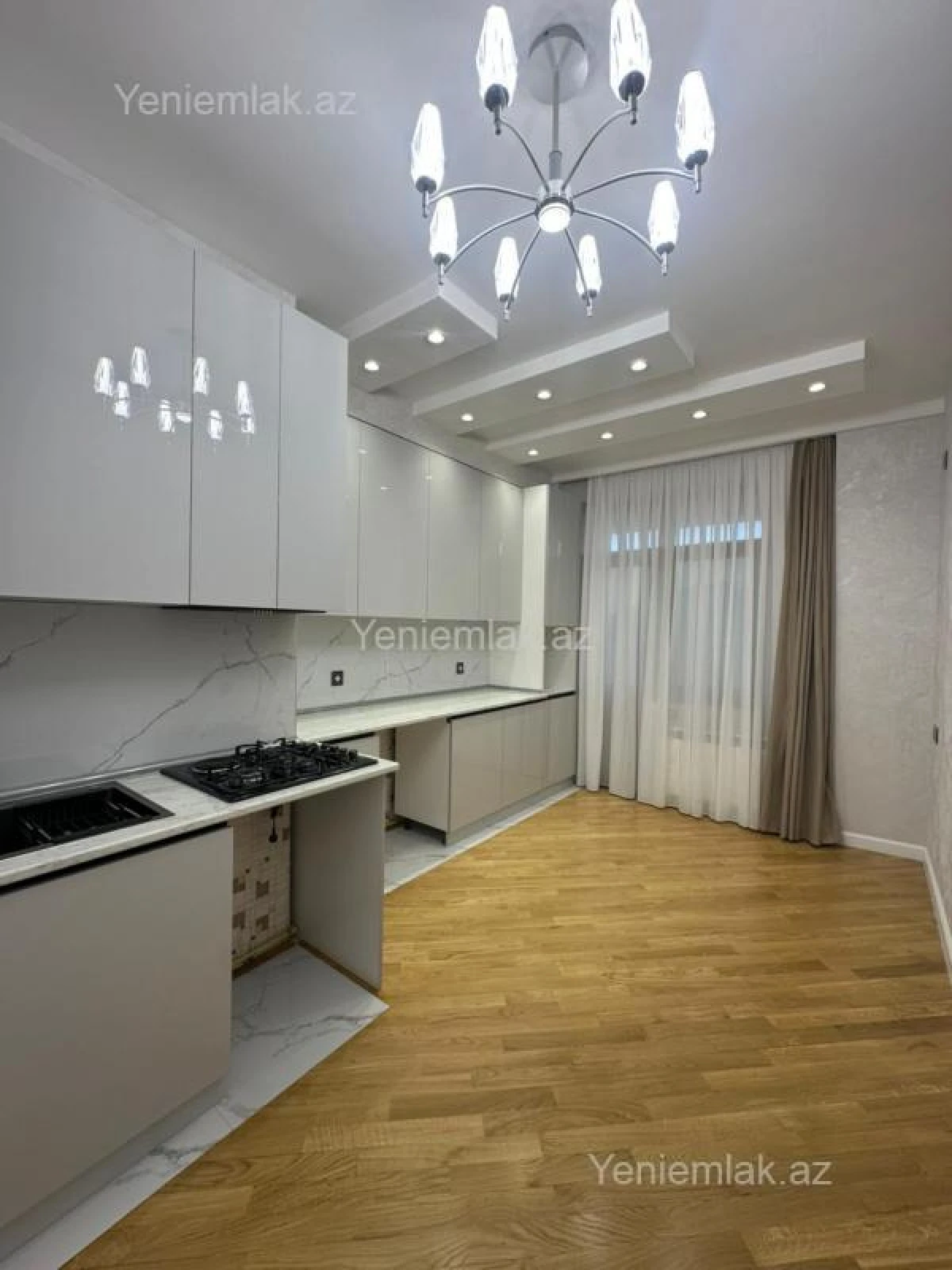 Satılır 3 otaqlı yeni tikili 121 m²