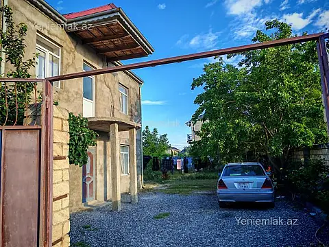 Satılır 6 otaqlı həyət evi 200 m²