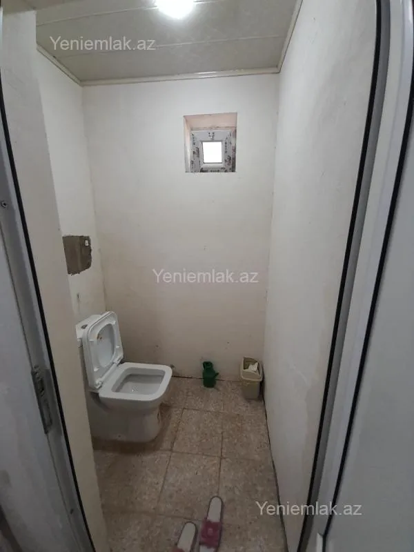 Satılır 6 otaqlı həyət evi 200 m²