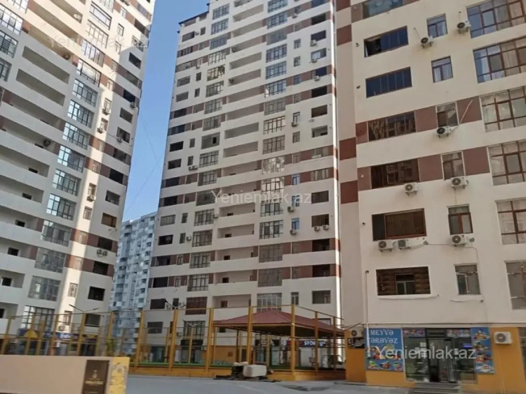 Satılır 3 otaqlı yeni tikili 115 m²