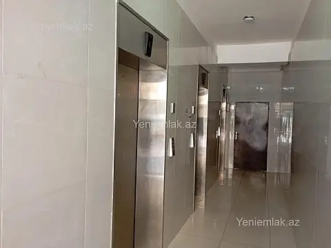 Satılır 3 otaqlı yeni tikili 115 m²