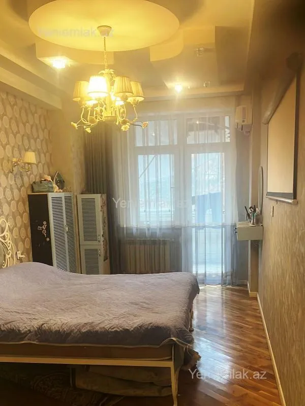 Satılır 2 otaqlı yeni tikili 80 m²