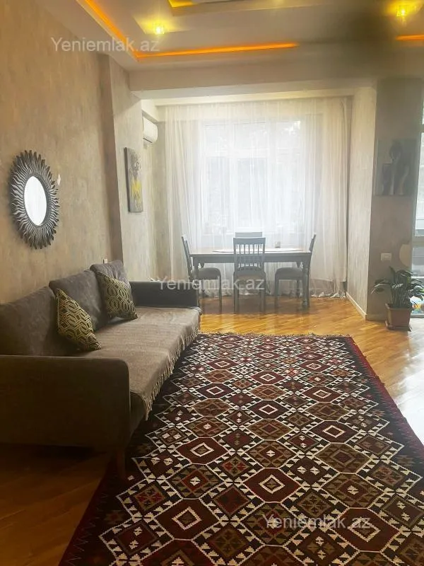 Satılır 2 otaqlı yeni tikili 80 m²