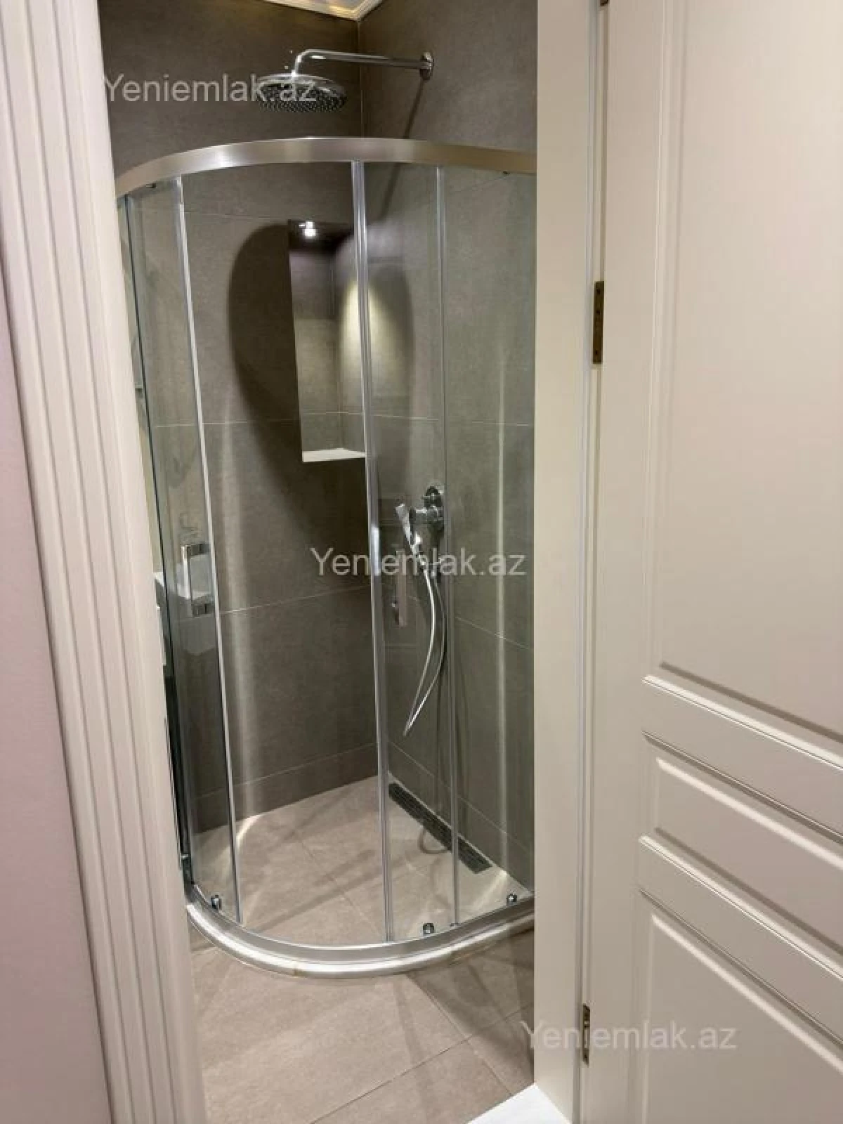 Satılır 2 otaqlı yeni tikili 67 m²