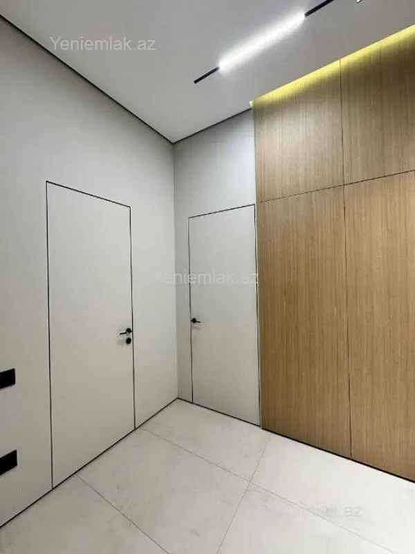 Satılır 3 otaqlı yeni tikili 128 m²