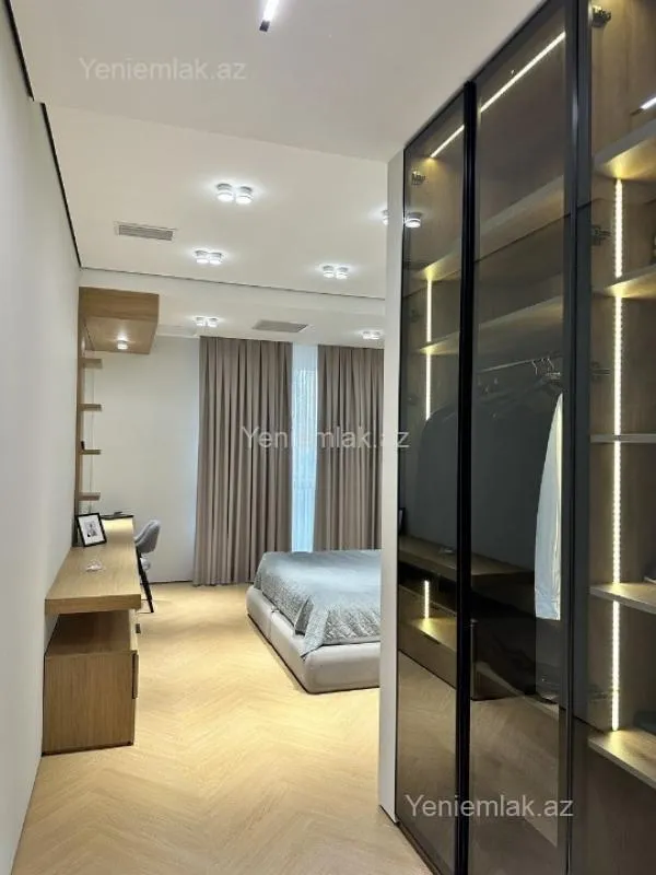 Satılır 3 otaqlı yeni tikili 128 m²