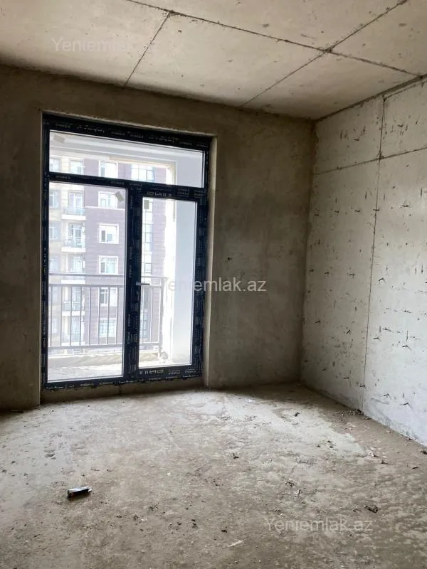 Satılır 4 otaqlı yeni tikili 150 m²