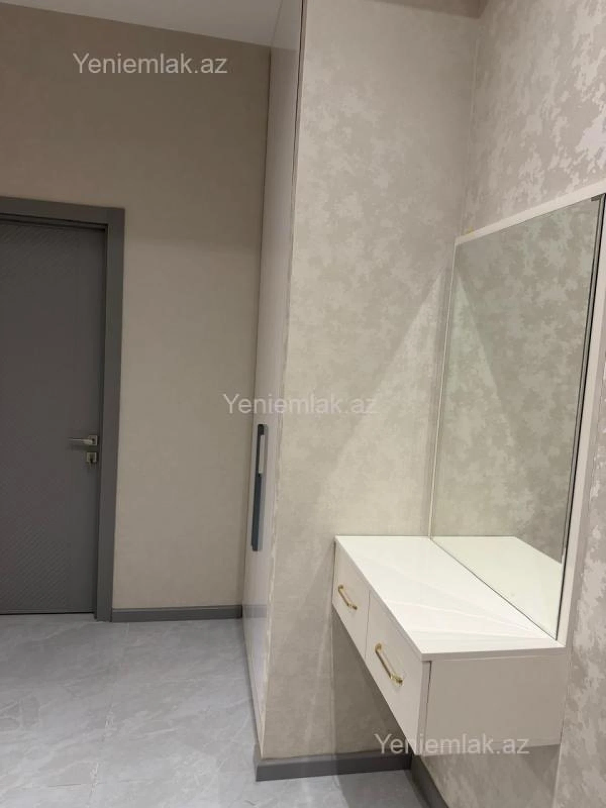 Satılır 2 otaqlı yeni tikili 91 m²