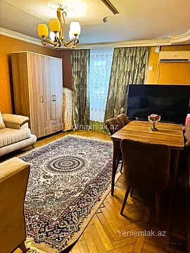 Satılır 2 otaqlı köhnə tikili 61 m²