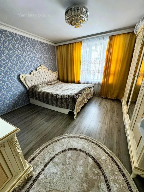 Satılır 2 otaqlı köhnə tikili 61 m²