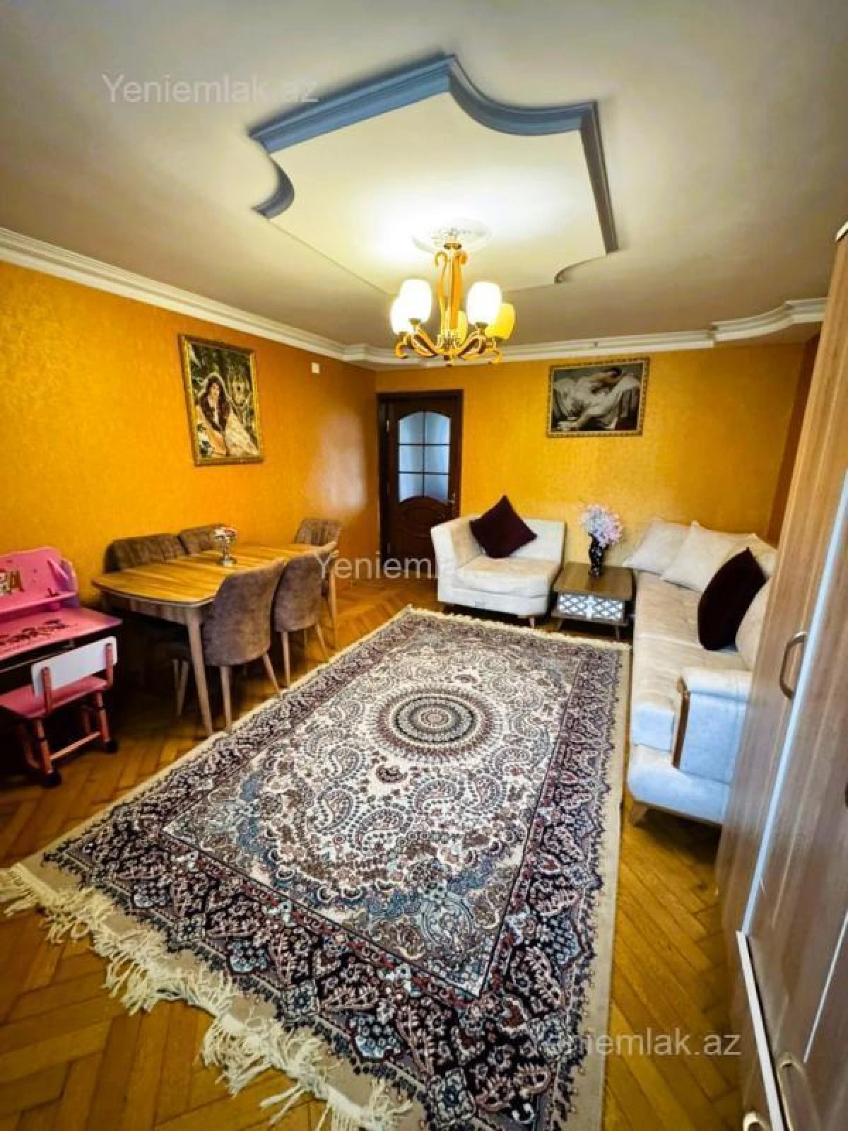 Satılır 2 otaqlı köhnə tikili 61 m²