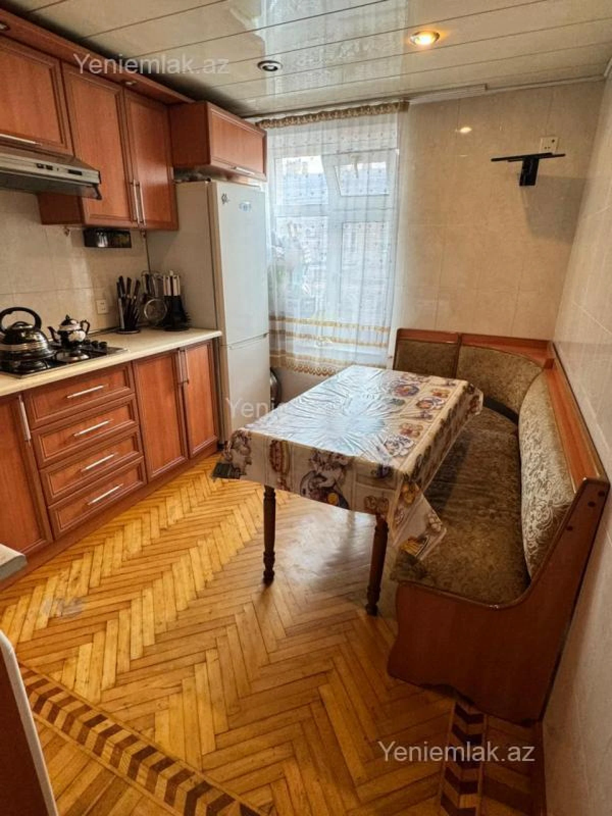 Satılır 2 otaqlı köhnə tikili 61 m²