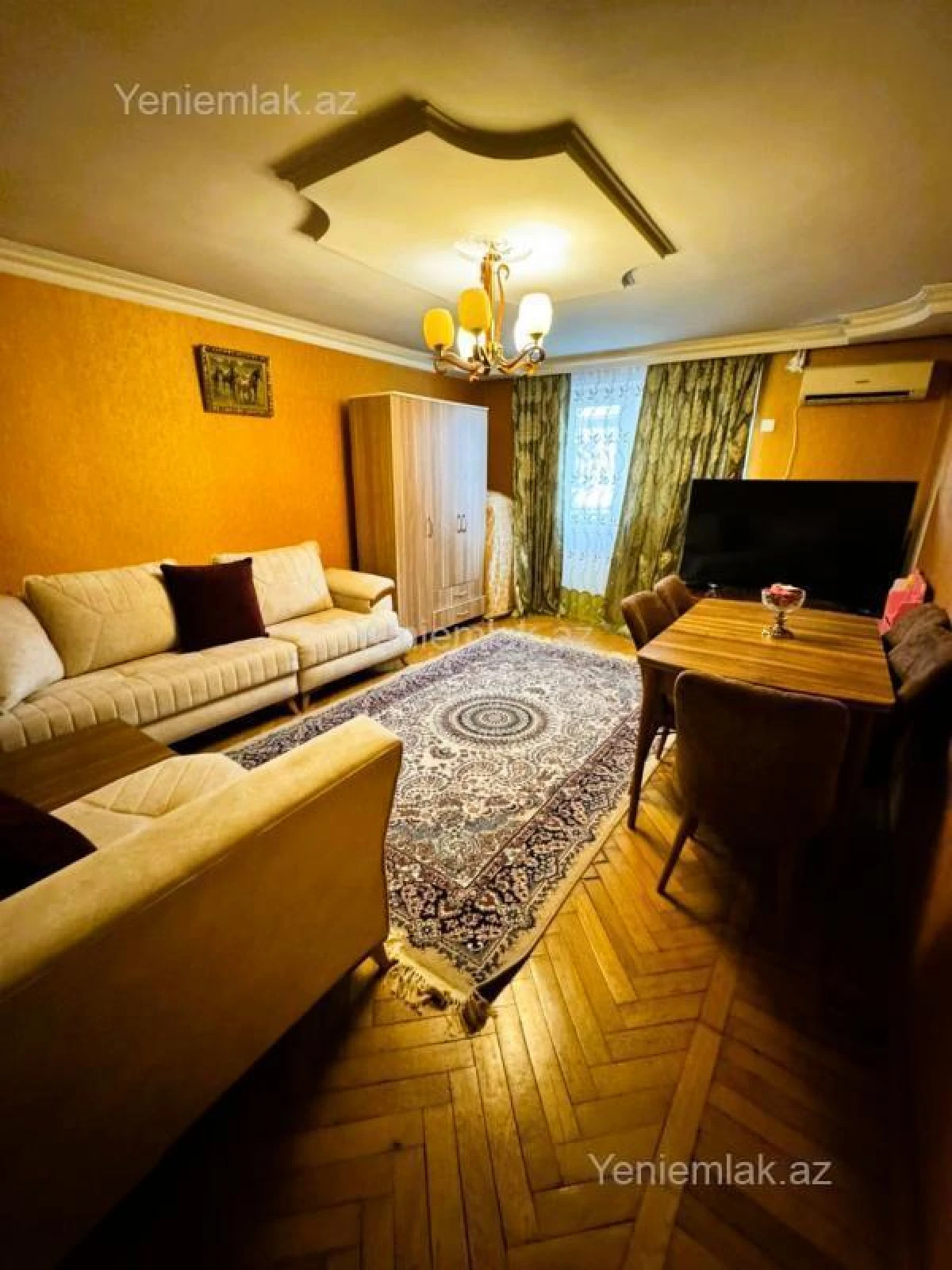 Satılır 2 otaqlı köhnə tikili 61 m²