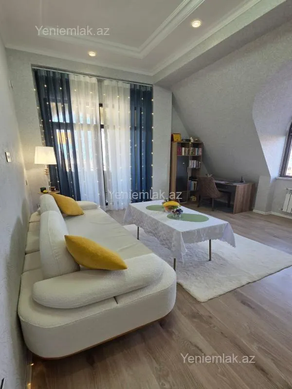 Satılır 2 otaqlı yeni tikili 87 m²