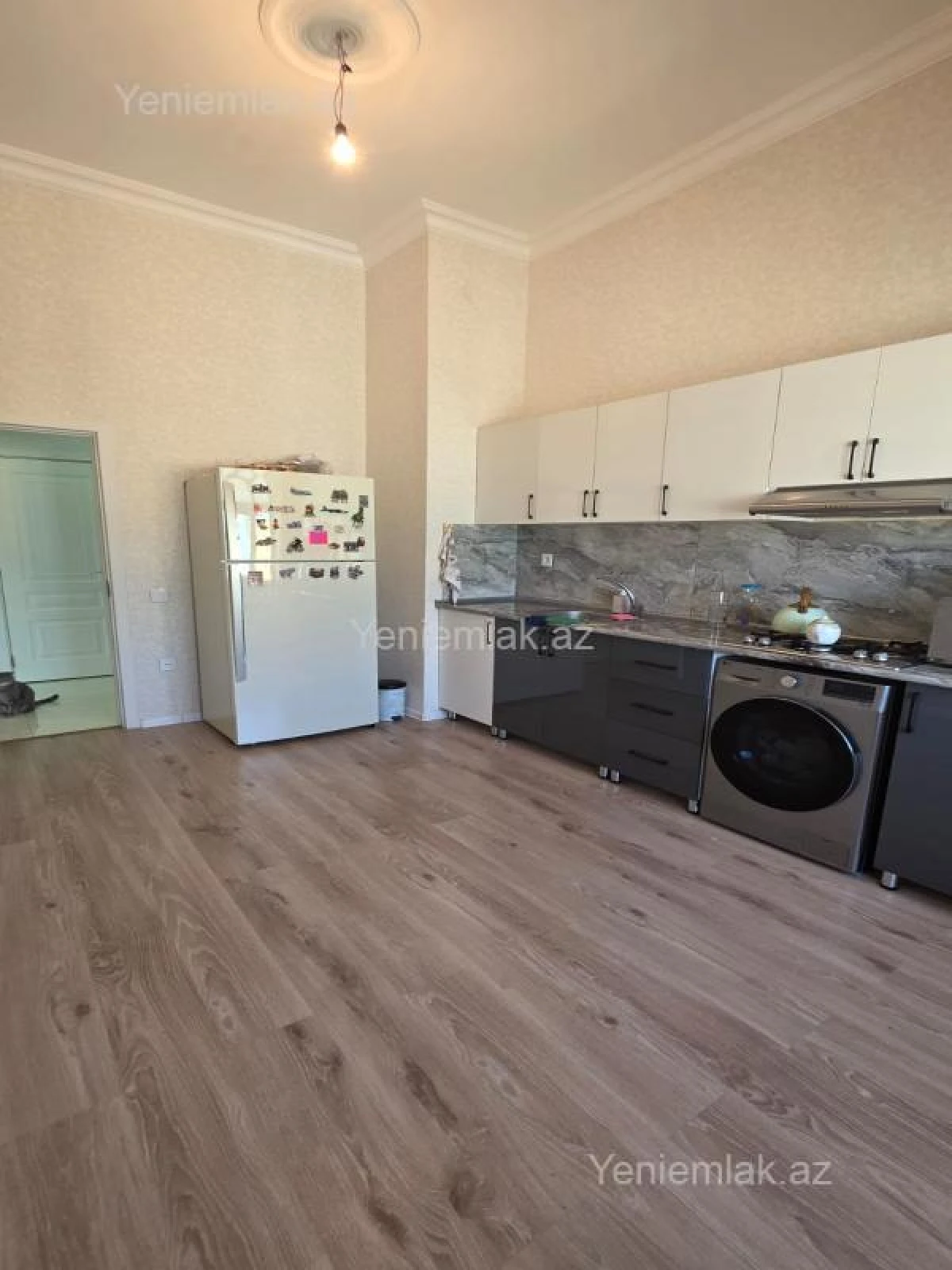 Satılır 2 otaqlı yeni tikili 87 m²