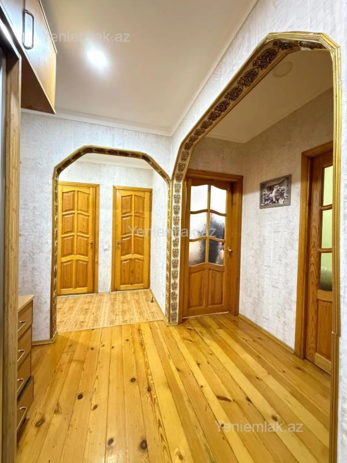 Satılır 3 otaqlı köhnə tikili 199000 m²