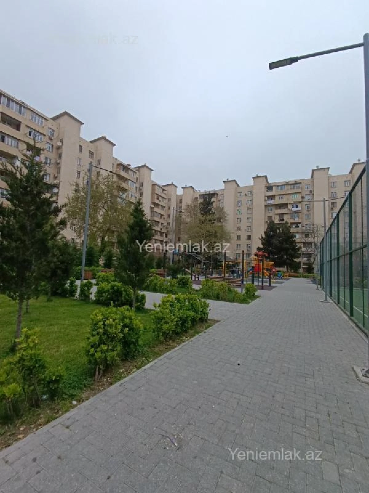 Satılır 3 otaqlı köhnə tikili 199000 m²