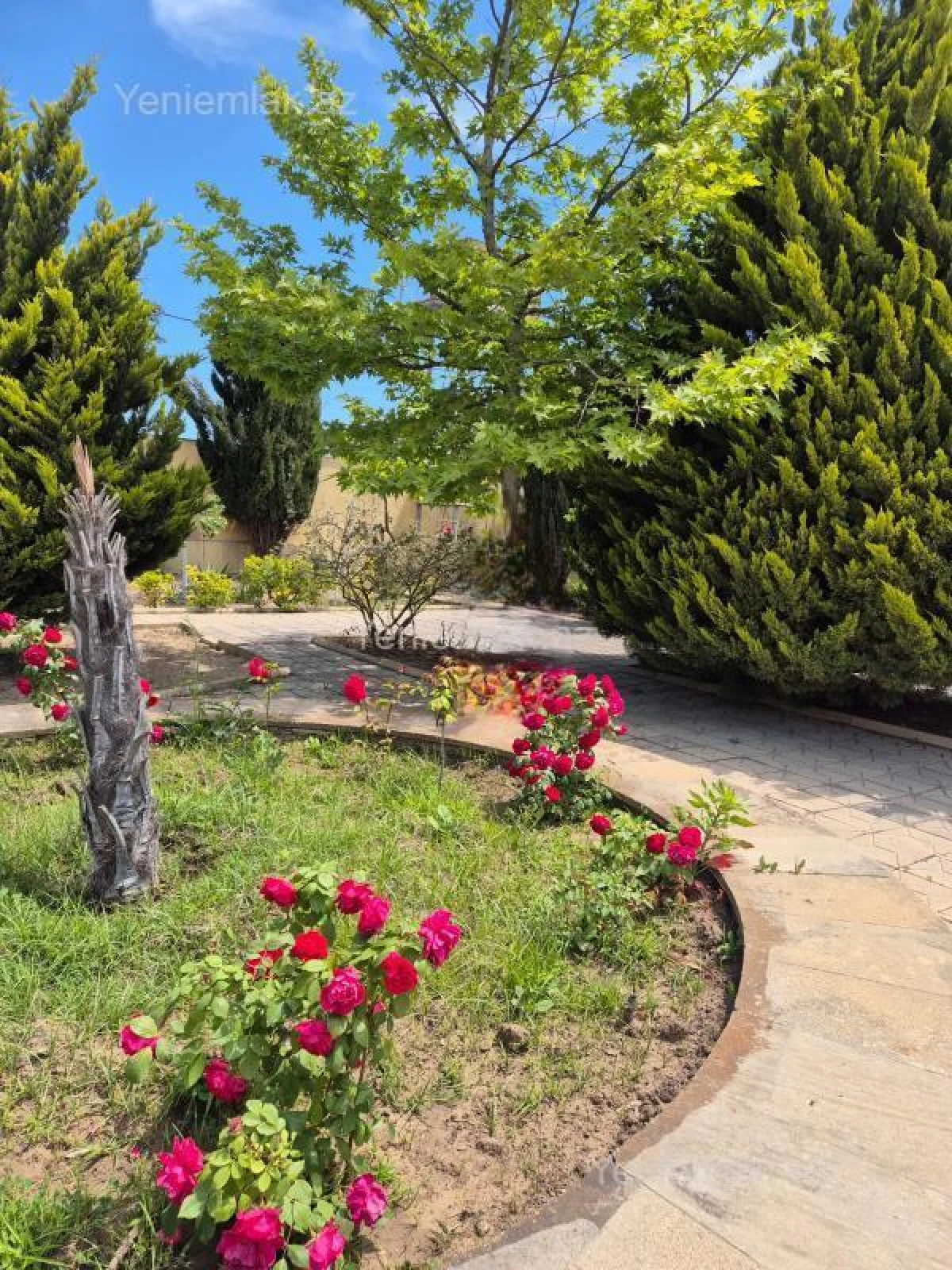 Satılır 5 otaqlı həyət evi 200 m²