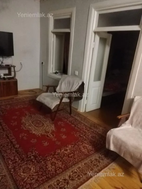 Satılır 5 otaqlı həyət evi 170 m²