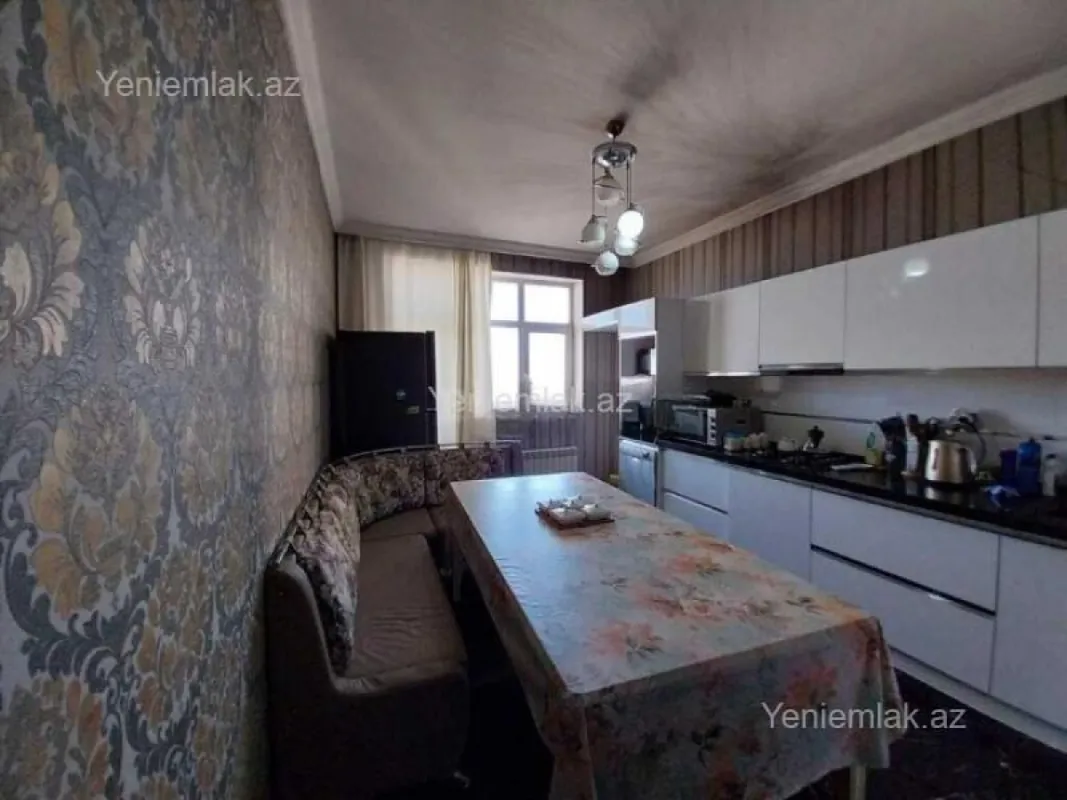 Satılır 3 otaqlı yeni tikili 147 m²