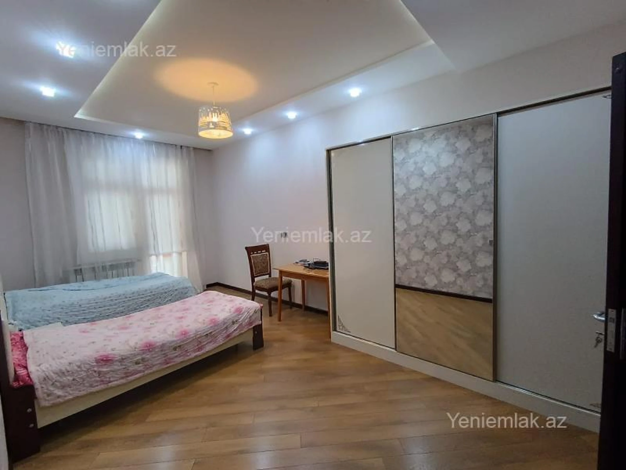 Satılır 4 otaqlı yeni tikili 147 m²