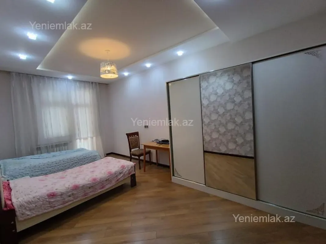 Satılır 4 otaqlı yeni tikili 147 m²
