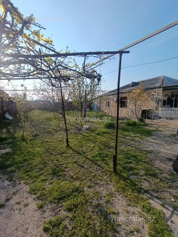 Satılır 3 otaqlı həyət evi 90 m²