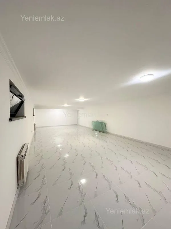 Satılır 9 otaqlı həyət evi 437 m²