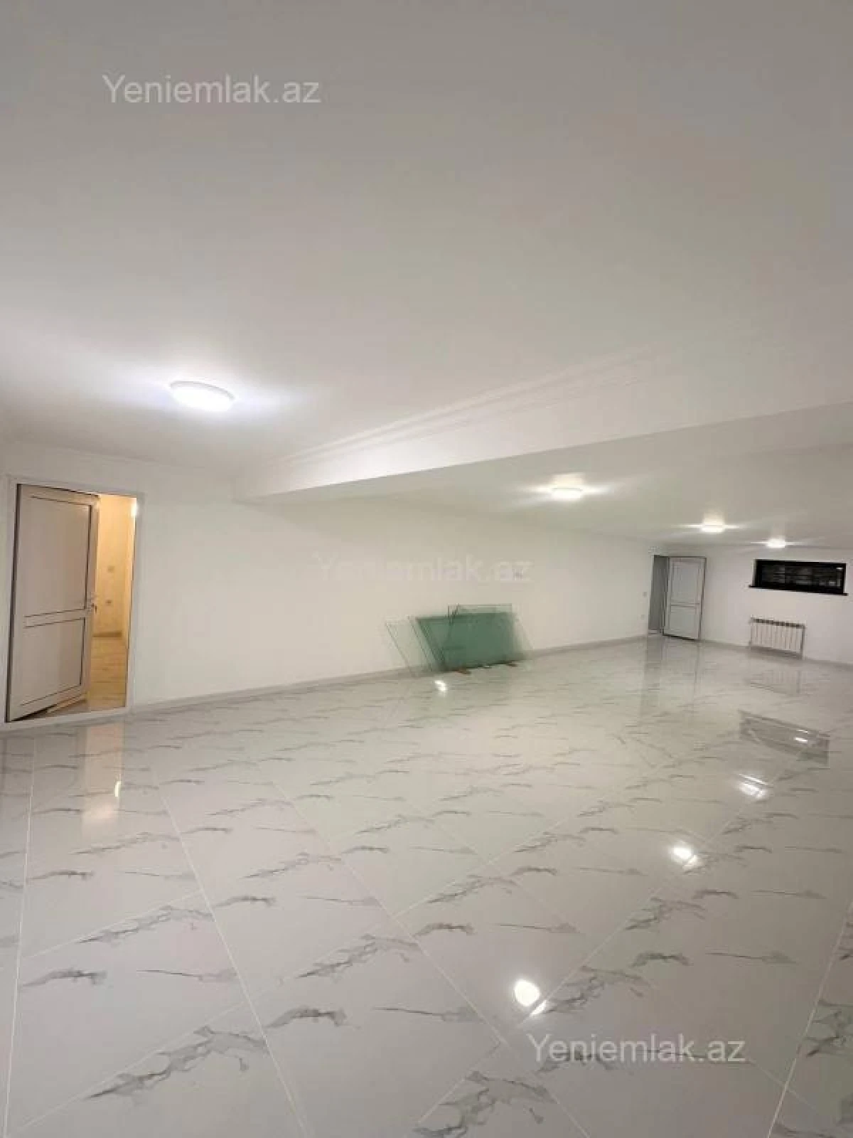 Satılır 9 otaqlı həyət evi 437 m²