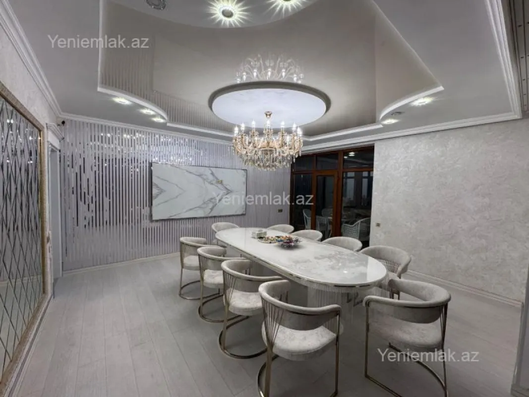 Satılır 3 otaqlı yeni tikili 125 m²
